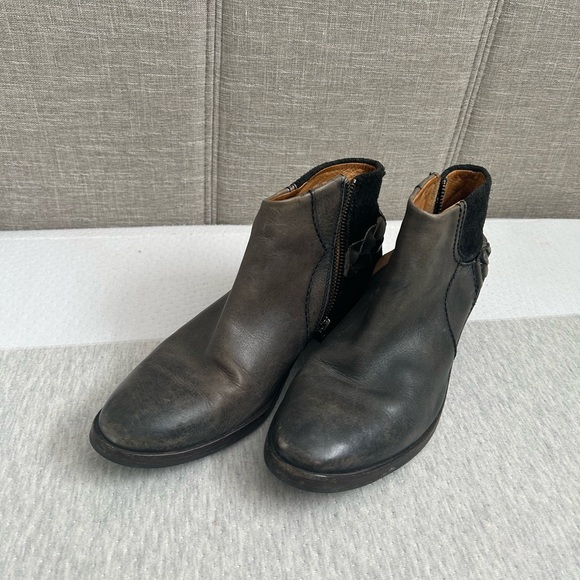 Anthropologie Hudson Western Leather Ankle Boot. Black Size 39. - Picture 2 of 7